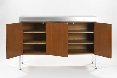 null Baptistin SPADE (1891-1969)

Three-door push-up sideboard with aluminum uprights...