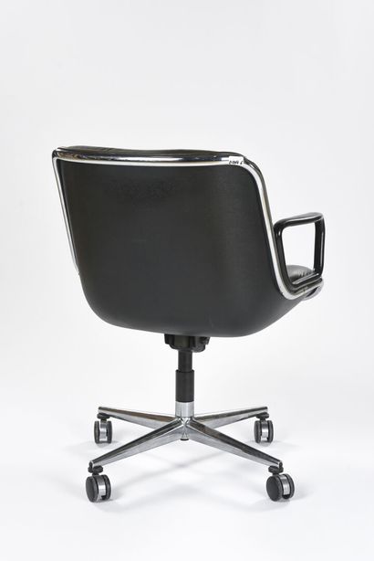 null Charles POLLOCK (1930-2013)

Fauteuil de bureau à accoudoirs modèle «Executive...