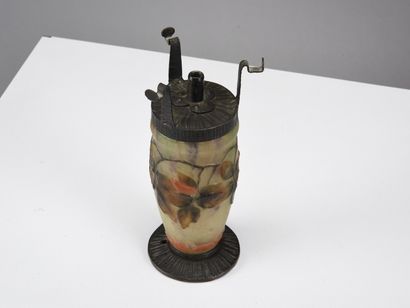  Gabriel ARGY-ROUSSEAU (1885-1953) 
Pied de lampe 
Épreuve en pâte de verre crème...