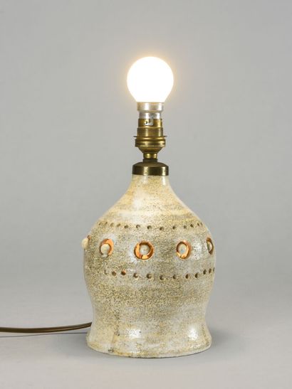 null Georges PELLETIER (Né en 1938)

Pied de lampe de table à décor partiellement...