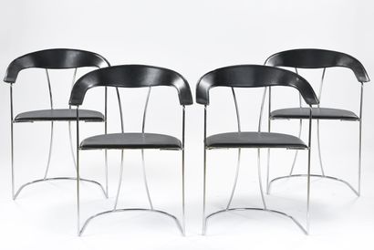 null ARRBEN, ITALIA

Suite de quatre chaises modèle Ursula à structure en métal chromé....