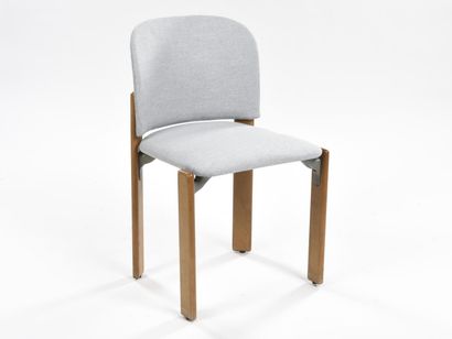 null Bruno Rey (né en 1935)

Suite de six chaises variante du modèle Rey Chair à...