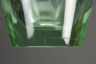 null DAUM NANCY FRANCE

Grand vase de forme cornet en cristal transparent vert à...