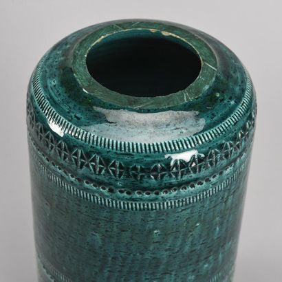 null Aldo LONDI (1911-2003)

Grand vase de forme cylindrique à col resserré de la...