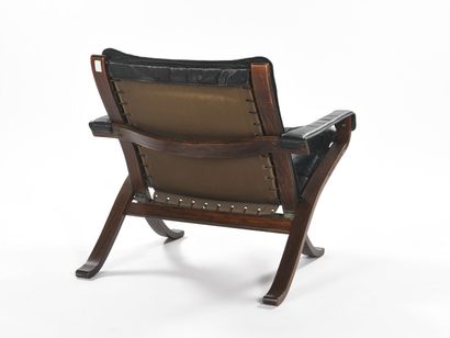 null Ingmar RELLING (1920 - 2002)

Paire de fauteuils et un ottoman modèle Siesta...