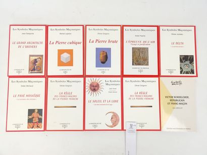 null [Franc-Maçonnerie]. 10 volumes : 9 de la collection « Les Symboles Maçonniques »...