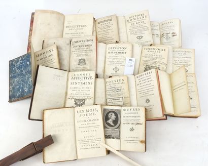 null 15 volumes reliés cuir, époque XVIIIe siècle. Textes incomplets. Accidents.
