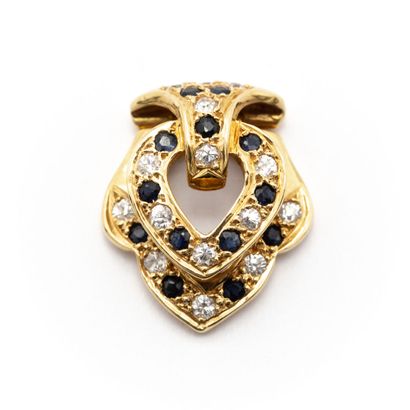 null Clip de collier (ou de collier de perles) en or jaune (750) 18K figurant un...