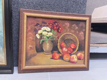 null Nature morte 

Huile sur panneau

Femme à la chouette

Huile sur toile

47 x...