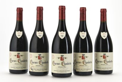 null 5 B CHARMES-CHAMBERTIN (Grand Cru) (1 e.l.a; 2 e.t.a; 1 clm. plissée) Domaine...