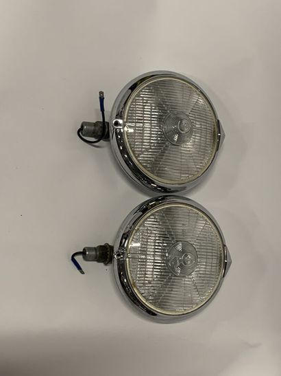 null SEV MARCHAL 

Pair of long-range headlights type Fantastic with their suppo...