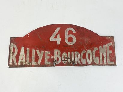 Rallye Bourgogne, concurrent n°46 sur Renault...
