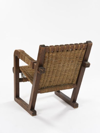 null Francis JOURDAIN (1876-1958)



Armchair resting on a sled base forming armrests...