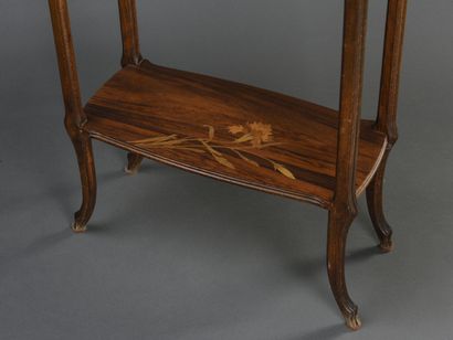 null Émile GALLÉ (1846-1904)



Side table resting on four slightly curved legs in...