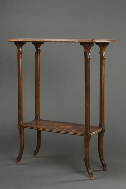 null Émile GALLÉ (1846-1904)



Side table resting on four slightly curved legs in...