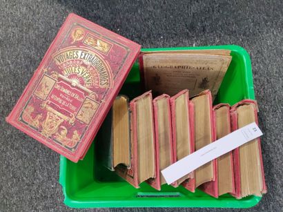  Une caisse de livres divers dont Jules Verne (Hachette).