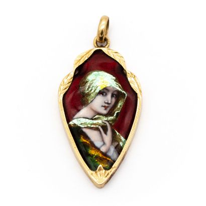 null F.B. BIENVENU Signé Pendentif en or jaune 18K (750) orné d'une miniature en...