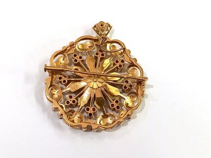 null Pendentif ou broche corolle en or jaune 18 K (750) décor de rayons émaillés...