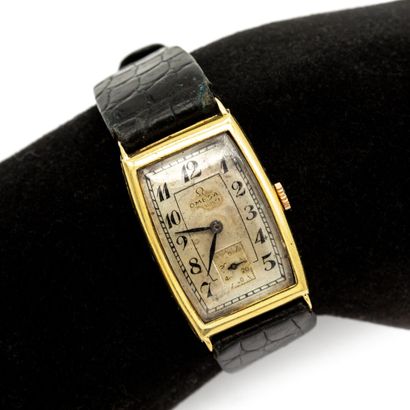 null OMEGA SWISS 797029 Montre bracelet, boîtier tonneau en or jaune 18 K (750) mouvement...