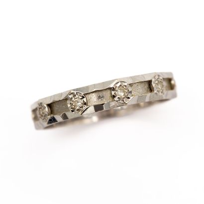 null Ring in 18K (750) white gold, matte and brilliant, punctuated with small diamonds....