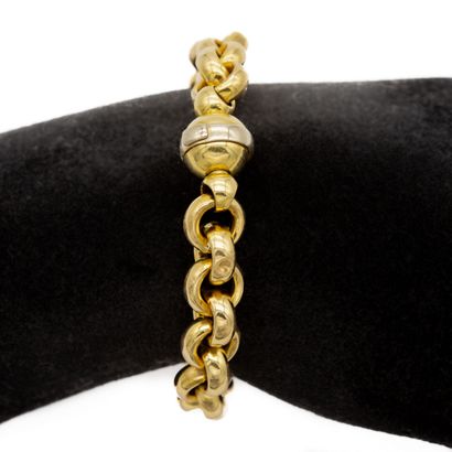 null Yellow gold bracelet 18 K (750) jaseron mesh. 

Gold ball clasp. 

Weight 26,8...