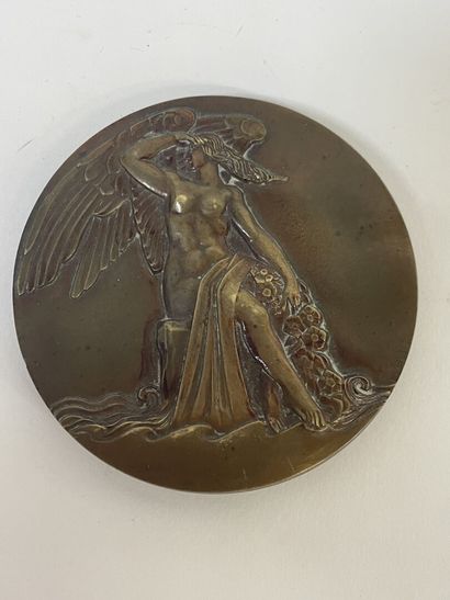 null E BLIN, Médaille en bronze signée

Diam : 78 mm