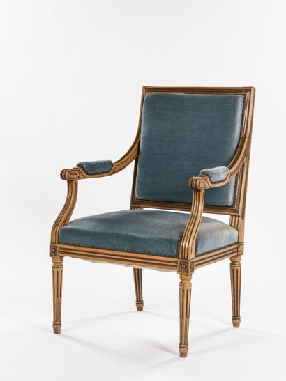 null Paire de fauteuils dos plat de style Louis XVI