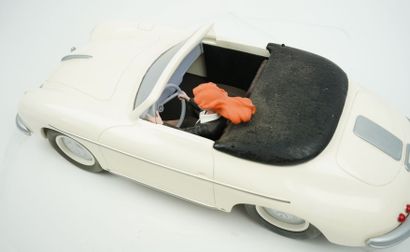 null [Figurine] AROUTCHEFF. YANN and BERTHET : Pin-Up. Dottie in the Porsche speeder...