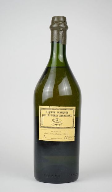 null 1 B CHARTREUSE JAUNE V.E.P. PÉRIODE 100 cl 42% (put in 1992) (4,5 cm; e.a.)...