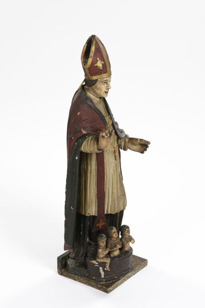 null Saint Nicolas
Sujet en bois sculpté polychrome Saint Nicolas debout délivrant...