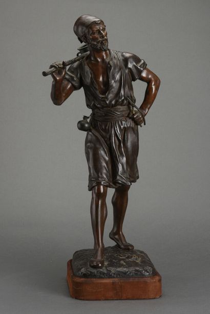 null Marcel DEBUT (1865-1933)
Le porteur d'eau tunisien
Important sujet en bronze...