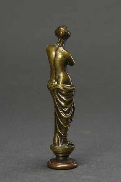 null Bronze stamp Venus de Milo, monogrammed EC 
19th century.
H :10 cm