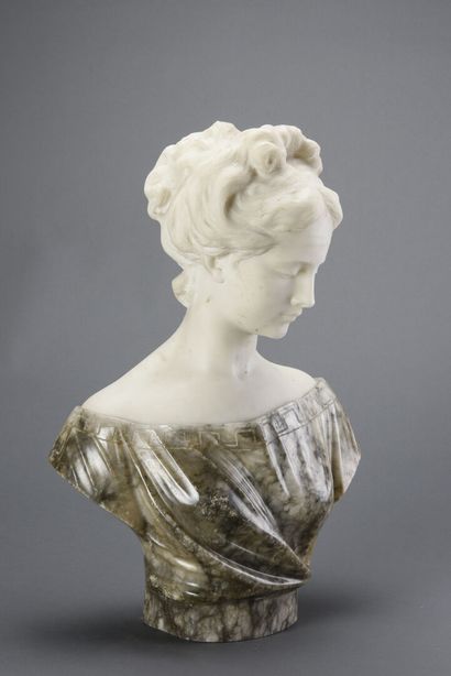 null PUGI
Bust of young woman 
Carrara marble and veined marble subject 
Signed on...