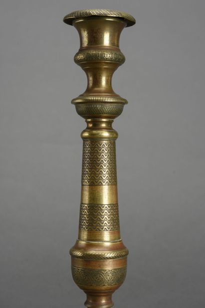 null Pair of gilt brass candlesticks, baluster shaft
Restoration period
H : 29 cm
(wear...
