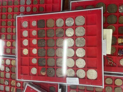 null Collection de pièces de monnaies française Suisse, et européen

Jetons de cabine...