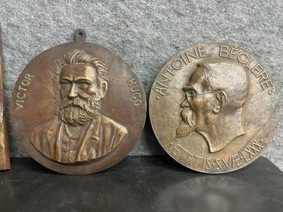 null Plaques en bronze nominative Victor HUGO, Antoine BECLERE, plaque allemande,

D...