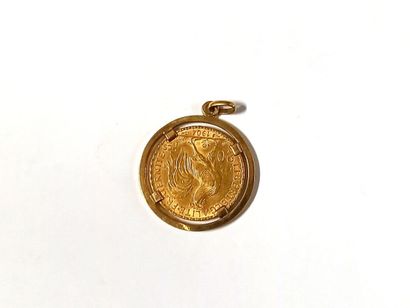 null Pièce en or jaune de 20 francs montée en pendentif pds :9 gr