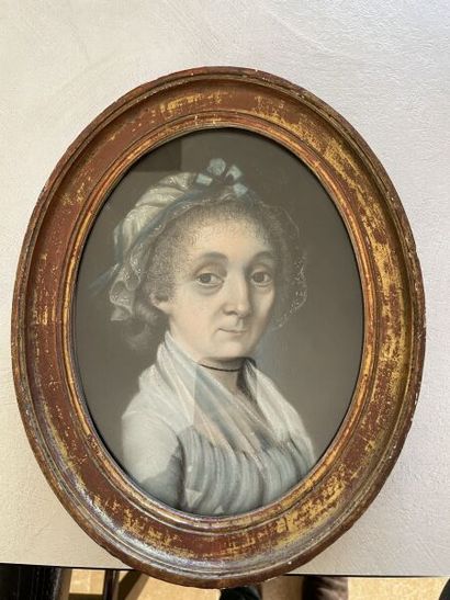 null Ecole Française fin 18ème siècle

Portrait de femme au ruban bleu 

Pastel sur...
