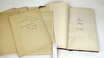 null [Soierie]. Cours de tissage manuscrit. 2 volumes in folio dont un relié et orné...