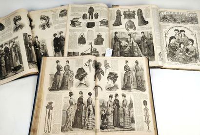 null [Mode]. La Mode illustrée. 4 volumes in-folio : années 1870, 1877, 1879 et 1881....