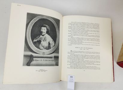 null JUIN (Marechal) et LÉVIS MIREPOIX (Duc, de). Livre d'or des Maréchaux de France....