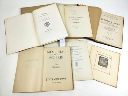 null [Soie]. Réunion de 8 volumes ou plaquettes relatifs à la soie ou la soierie :

Mémorial...