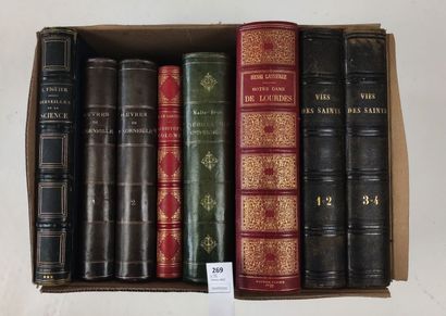 Un ensemble de 8 volumes in-4 du XIXe siècle :

Vies...