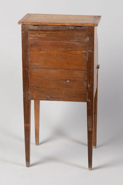 null Charming small cylinder desk or "billet doux" in light wood, it opens with a...