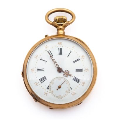 null Pocket watch in 18 K (750) yellow gold, two gold shells. Winding system. 
CHEVAL...