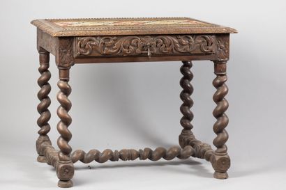null Writing table 18th century in natural wood turned, opening with a drawer in...