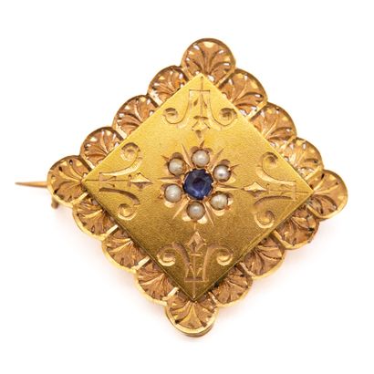 18K (750) yellow gold diamond-shaped brooch,...