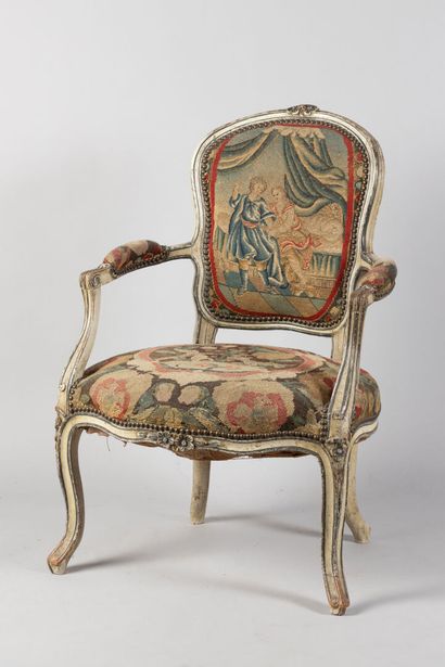 null Suite of four armchairs cabriolets with violonned back, in lacquered wood, decoration...