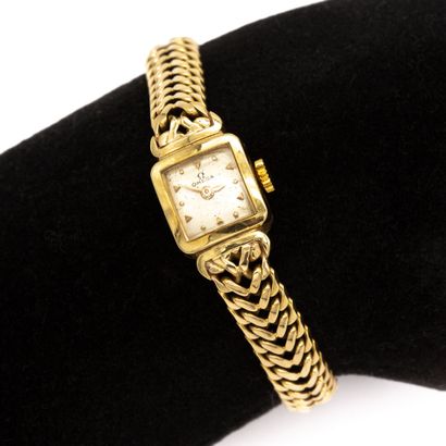 null OMEGA signed Ladies' watch, square case and bracelet in 18K (750) yellow gold...