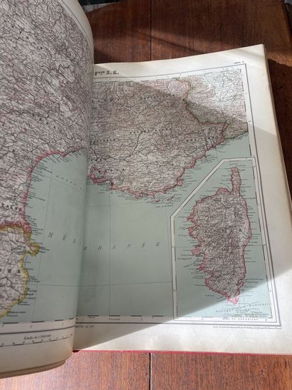 null Atlas universel de géographie par Vivien de St Martin et Shrader ed. Hachette...